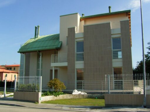 Villa bifamiliare – Reggio Emilia